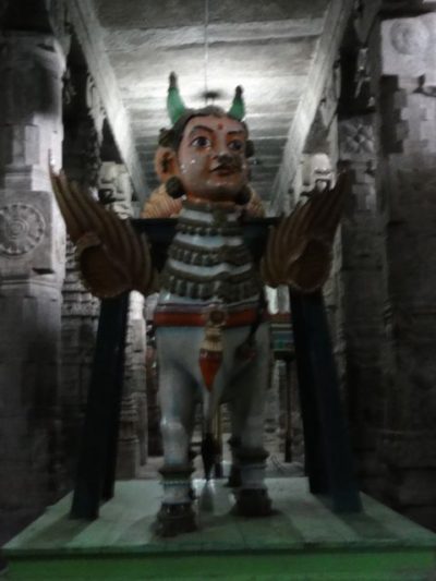 エーカンバラナタール寺院　像