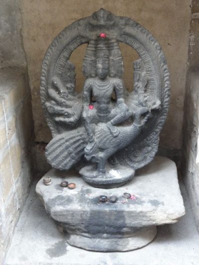 カイラーサナータ寺院　ブッダ像