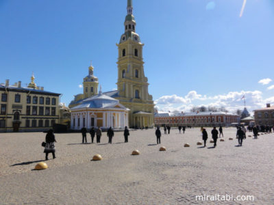 ペトロパブロフスク要塞の広場
