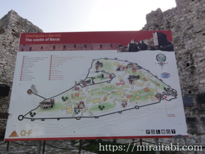 ベラティ城の地図
